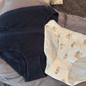 Victoria’s Secret three piece set White and Blue Bikini / hip hugger sz L NWT